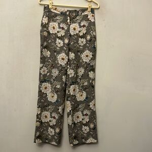 Zara Basic green floral pants Size XS